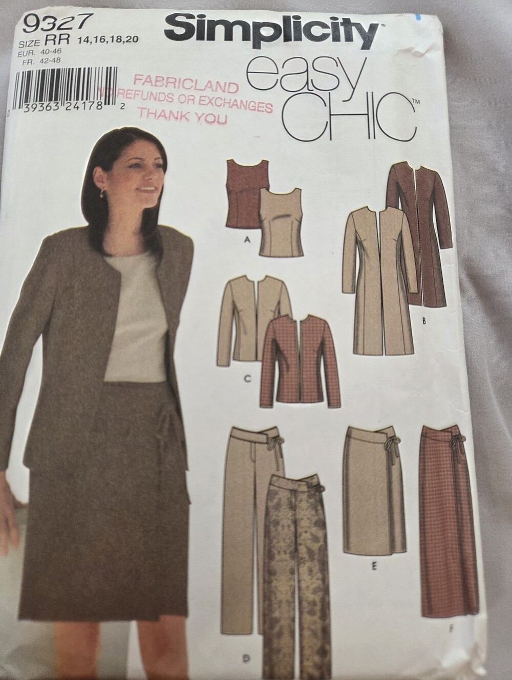 Simplicity 9327 Sewing Pattern